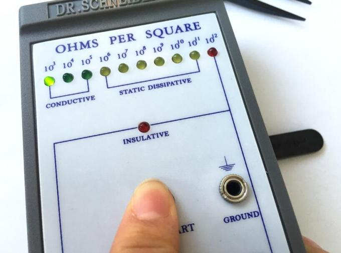 Conductive Carbon Fiber ESD Safe Tools ESD Safe Tweezers Light Weight 16